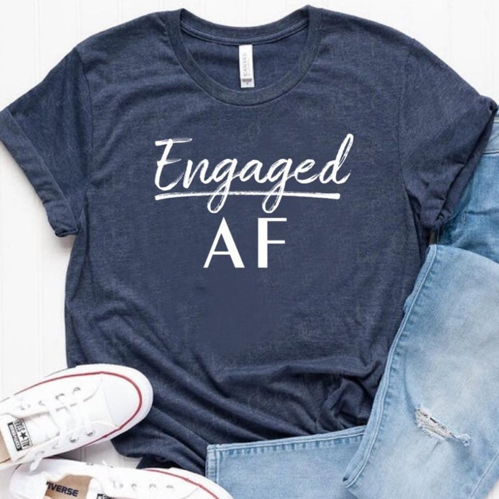 Engaged AF - Htr Navy T-shirt, Graphic Tee